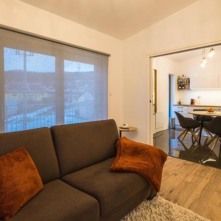 Apartamento Epl Luxury Eplény Exterior foto